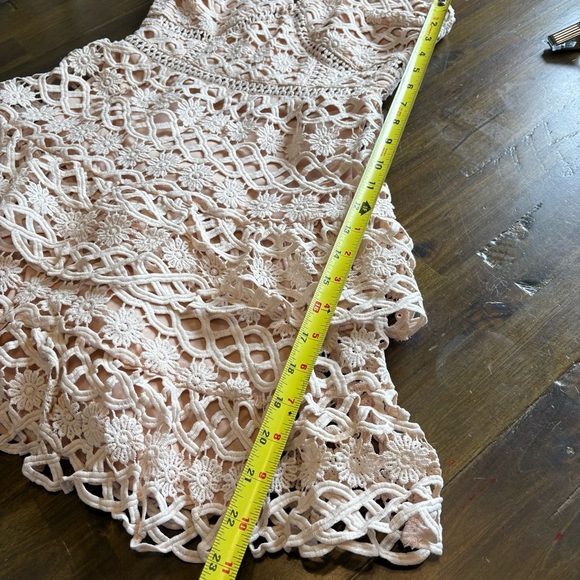 Lulu’s Beauty and Lace Nude Cream Tan Crochet Lace Mini Dress Party Wedding XS - Picture 7 of 7